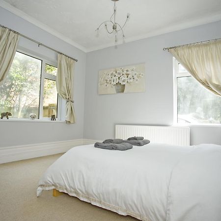 Large 2 Bedroom Apt - Near Beach - Free Parking Bournemouth Kültér fotó