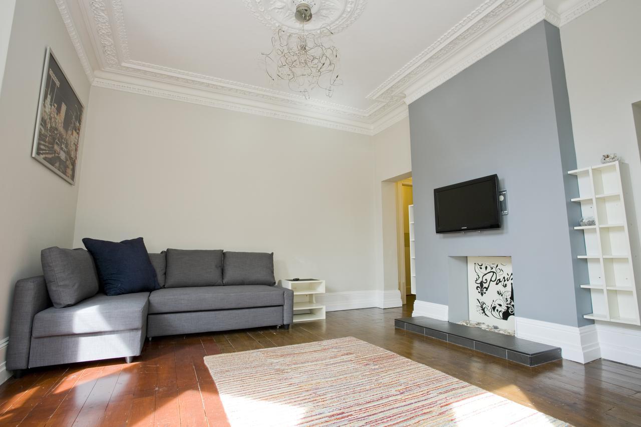 Large 2 Bedroom Apt - Near Beach - Free Parking Bournemouth Kültér fotó