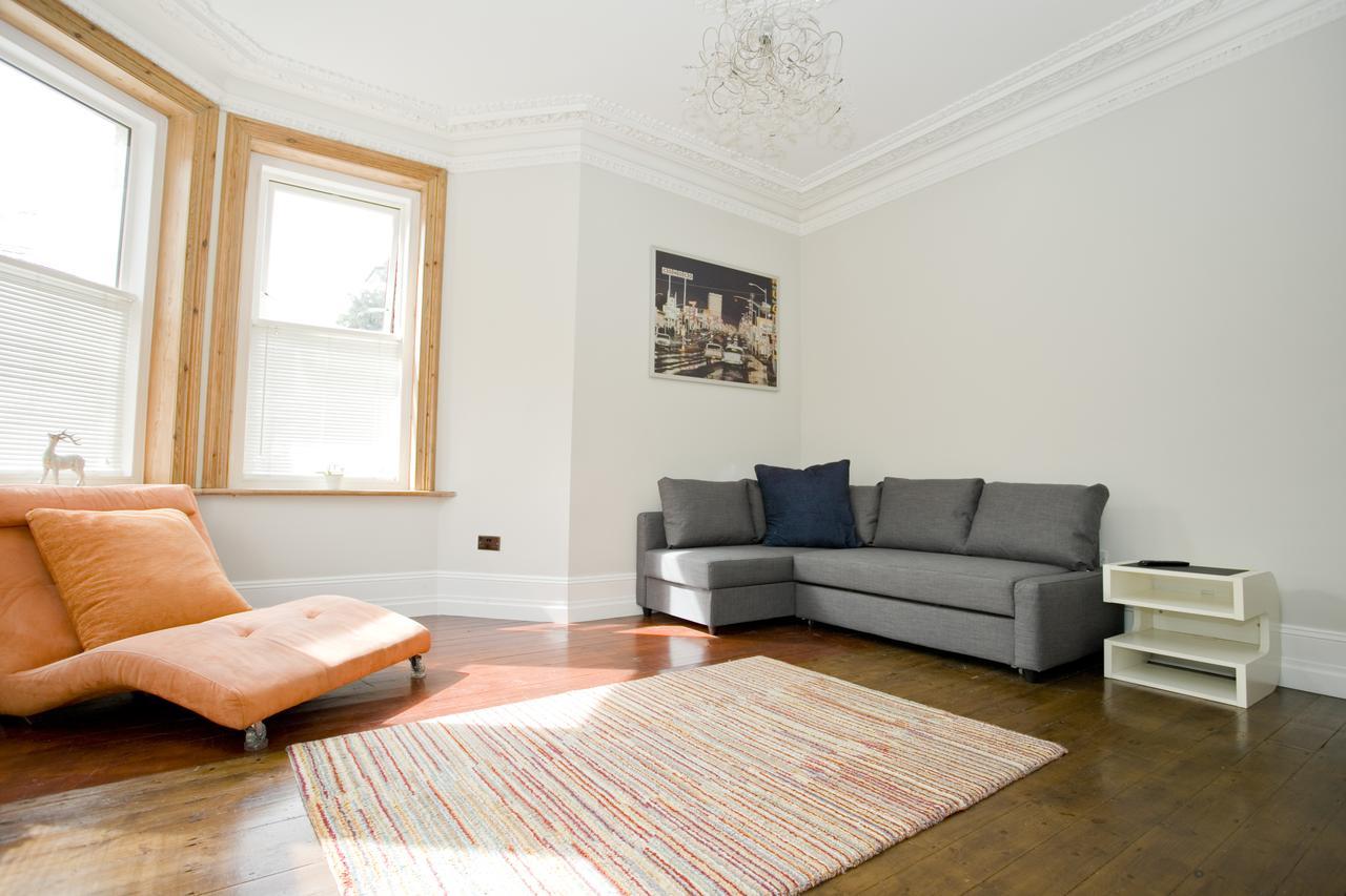 Large 2 Bedroom Apt - Near Beach - Free Parking Bournemouth Kültér fotó